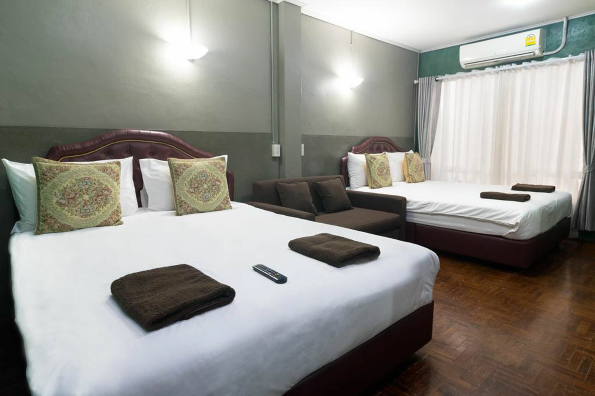 Khunnai House Chiang Mai Hotell Exteriör bild