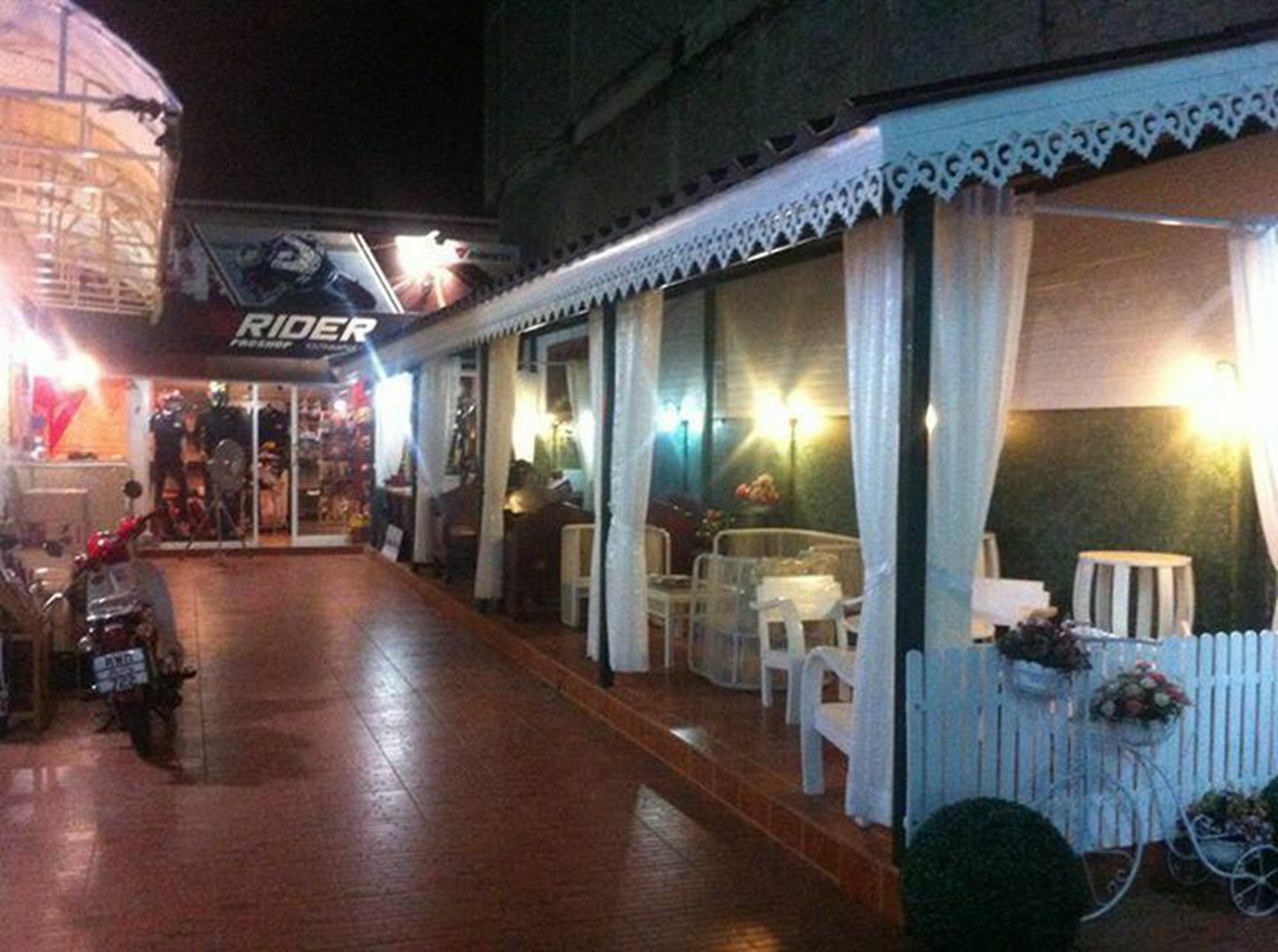 Khunnai House Chiang Mai Hotell Exteriör bild