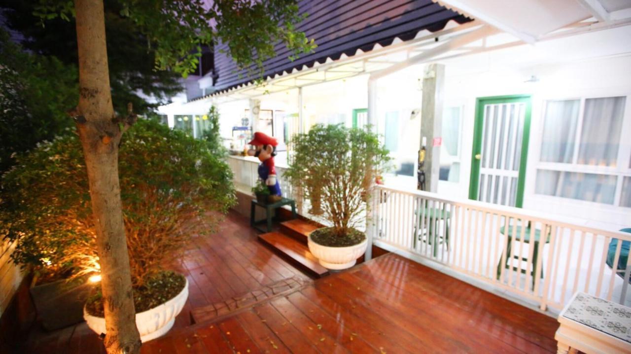 Khunnai House Chiang Mai Hotell Exteriör bild