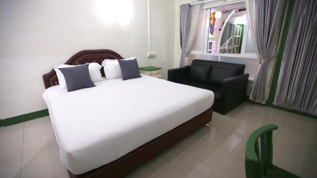 Khunnai House Chiang Mai Hotell Exteriör bild